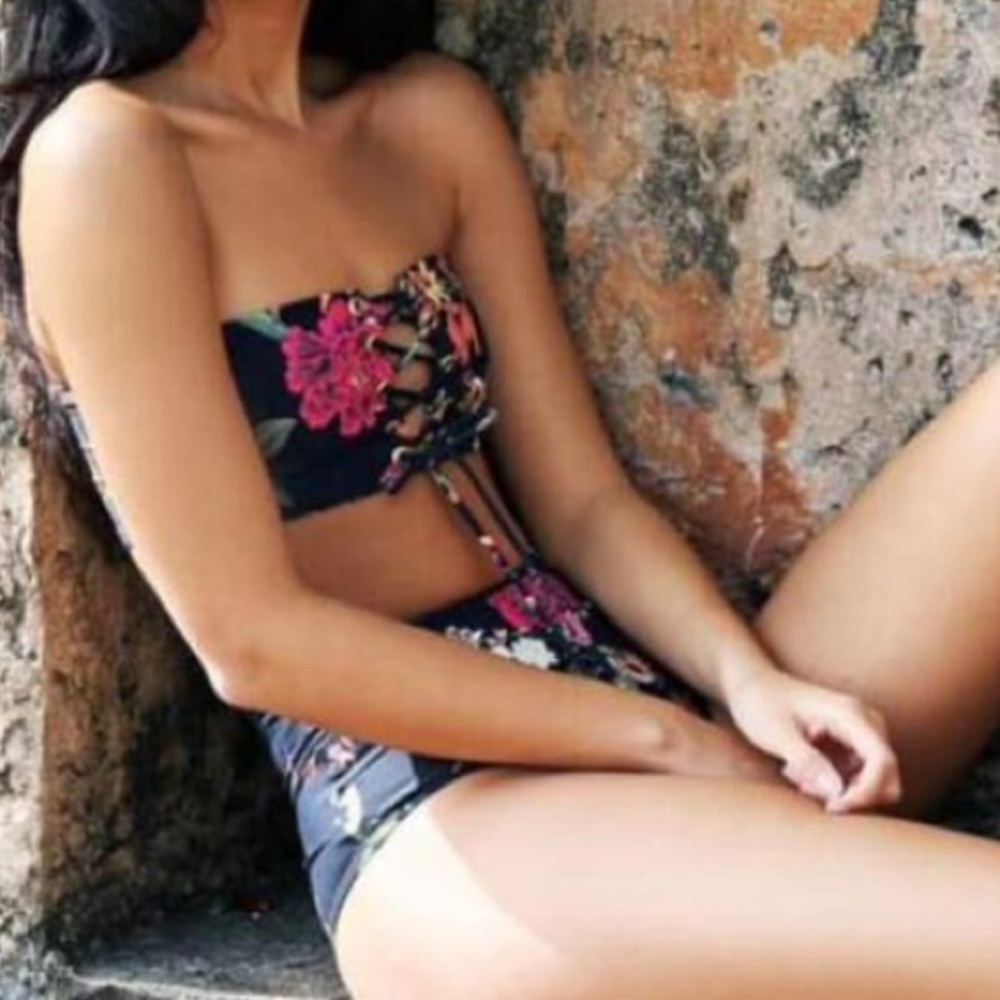 🖐🏼⭐️🏆🆕High waist bandeau floral bikini😍 - Picture 3 of 8